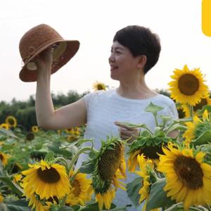 侯马杰奥羽绒服