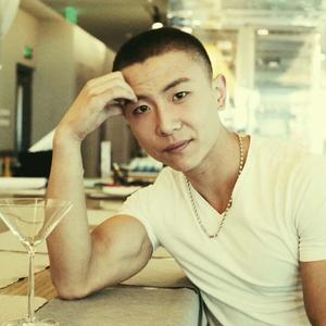 唐三豁牙子爱美食