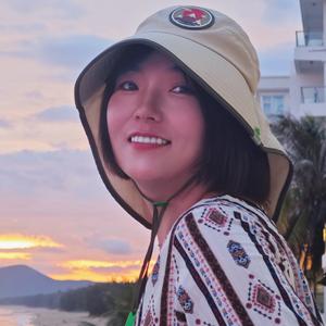 天上拍下个金妹妹