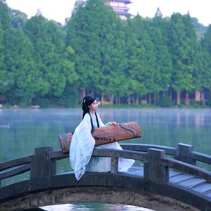 杜薇艺校 红红老师